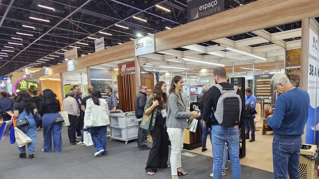 Cipem%20(Centro%20das%20Indústrias%20Produtoras%20e%20Exportadoras%20de%20Madeira%20de%20Mato%20Grosso)