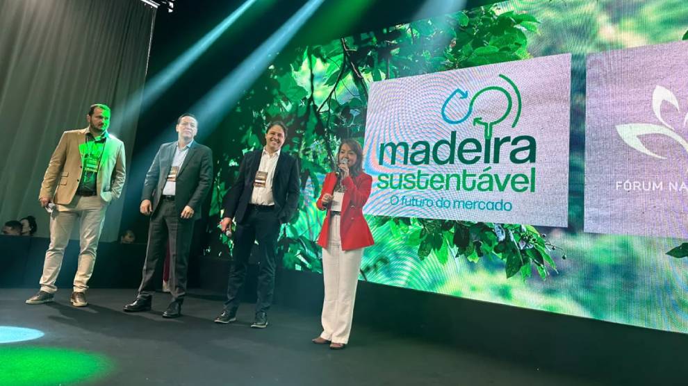 Cipem%20(Centro%20das%20Indústrias%20Produtoras%20e%20Exportadoras%20de%20Madeira%20de%20Mato%20Grosso)